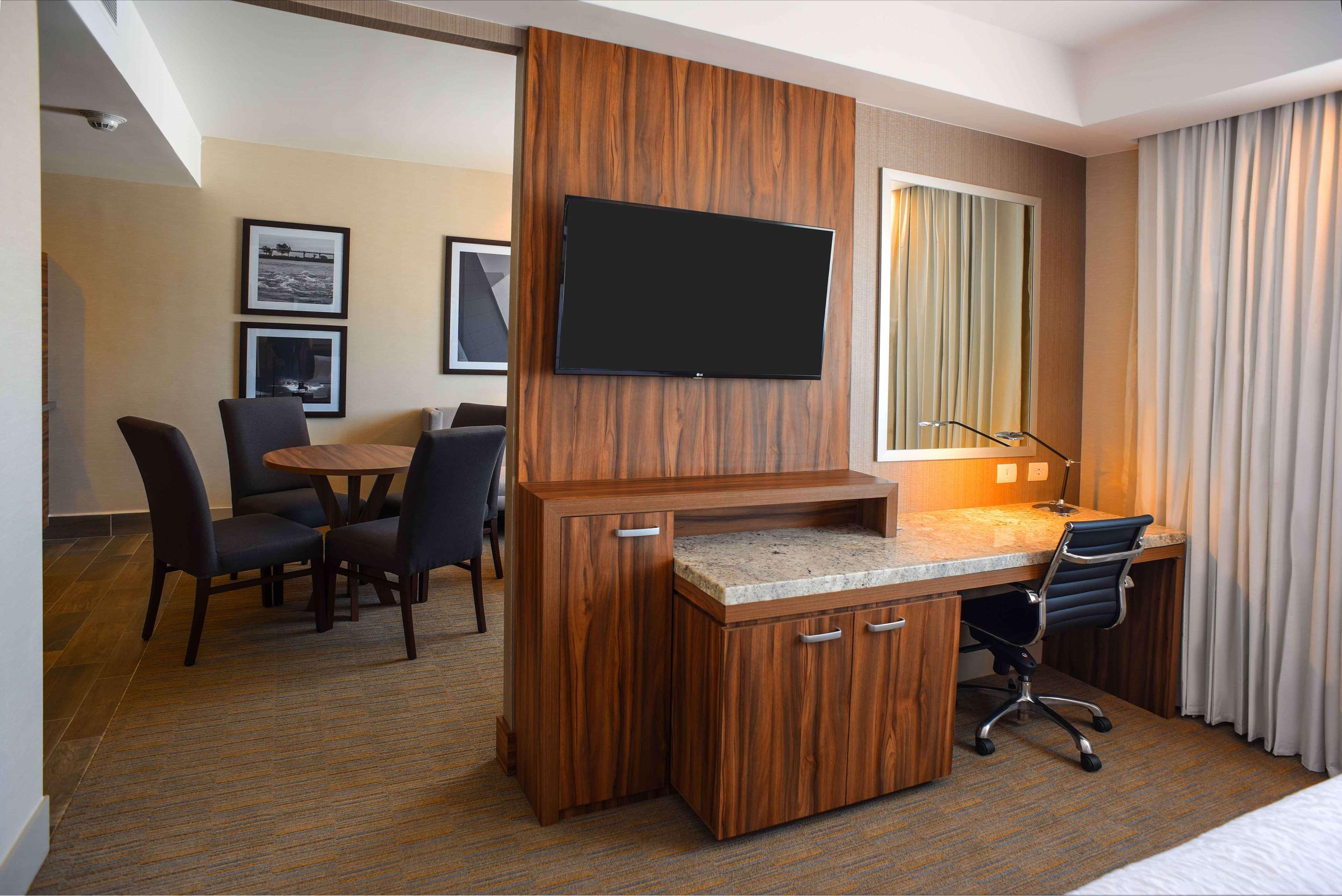 Hampton Inn Piedras Negras Eksteriør bilde