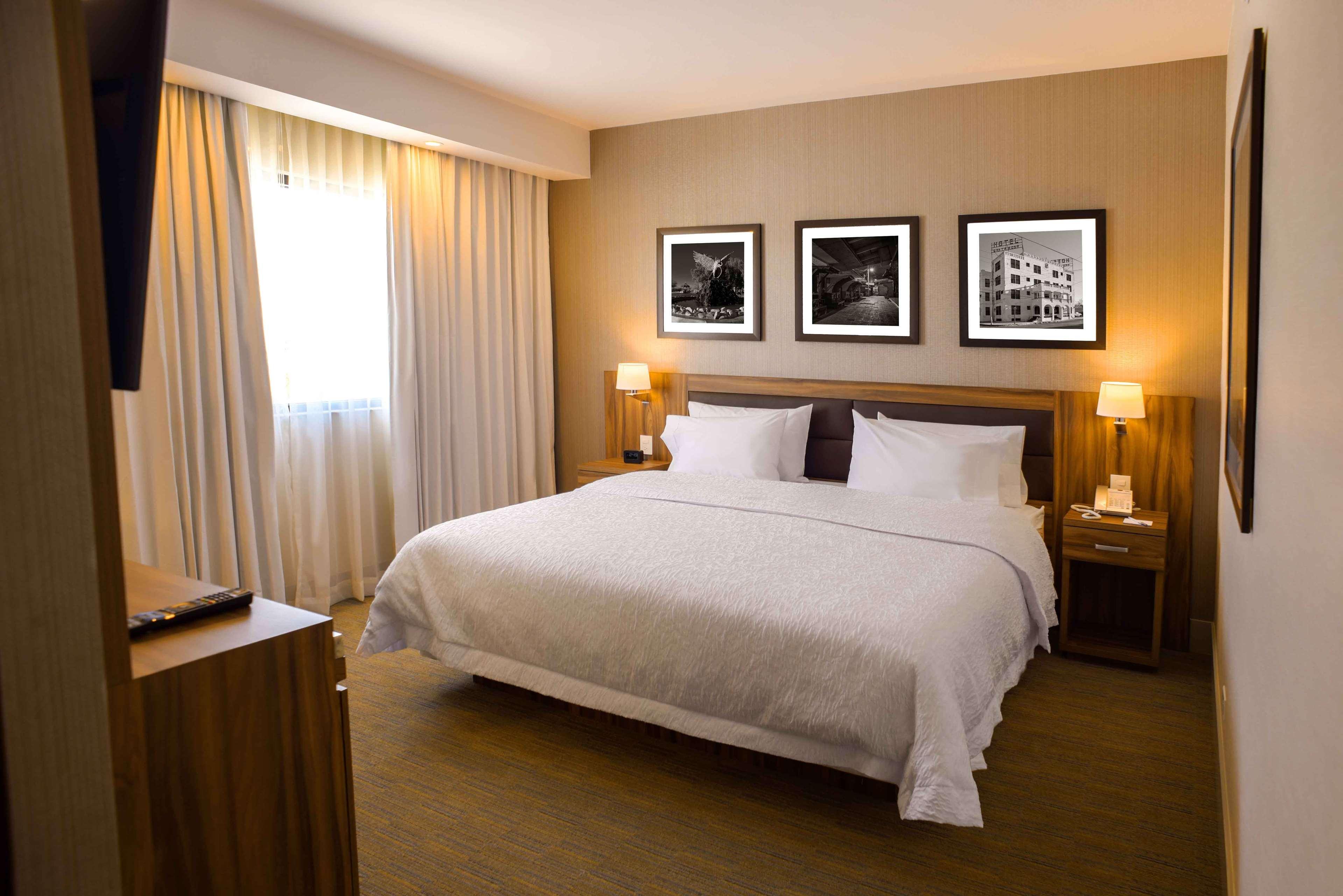 Hampton Inn Piedras Negras Eksteriør bilde
