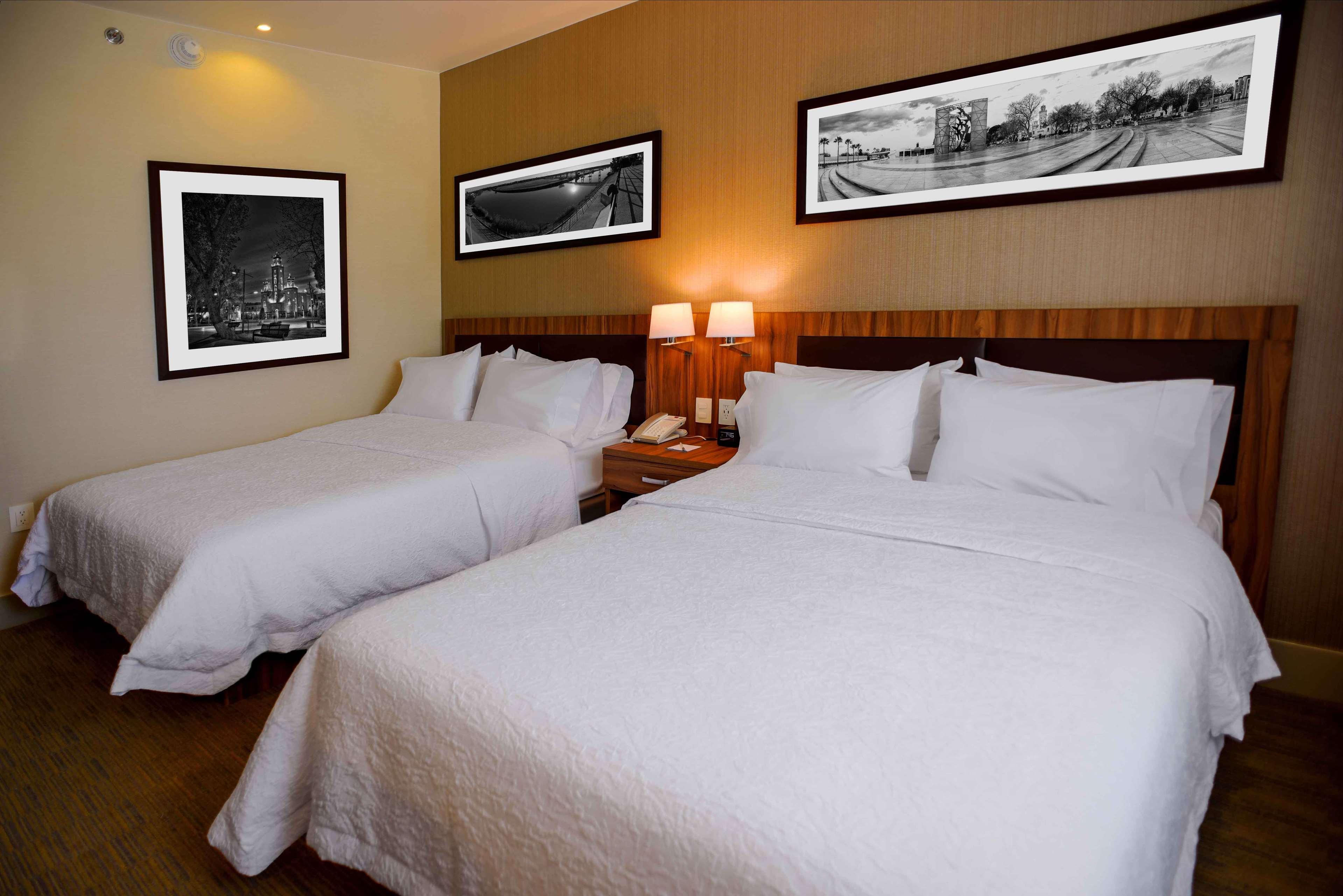 Hampton Inn Piedras Negras Eksteriør bilde