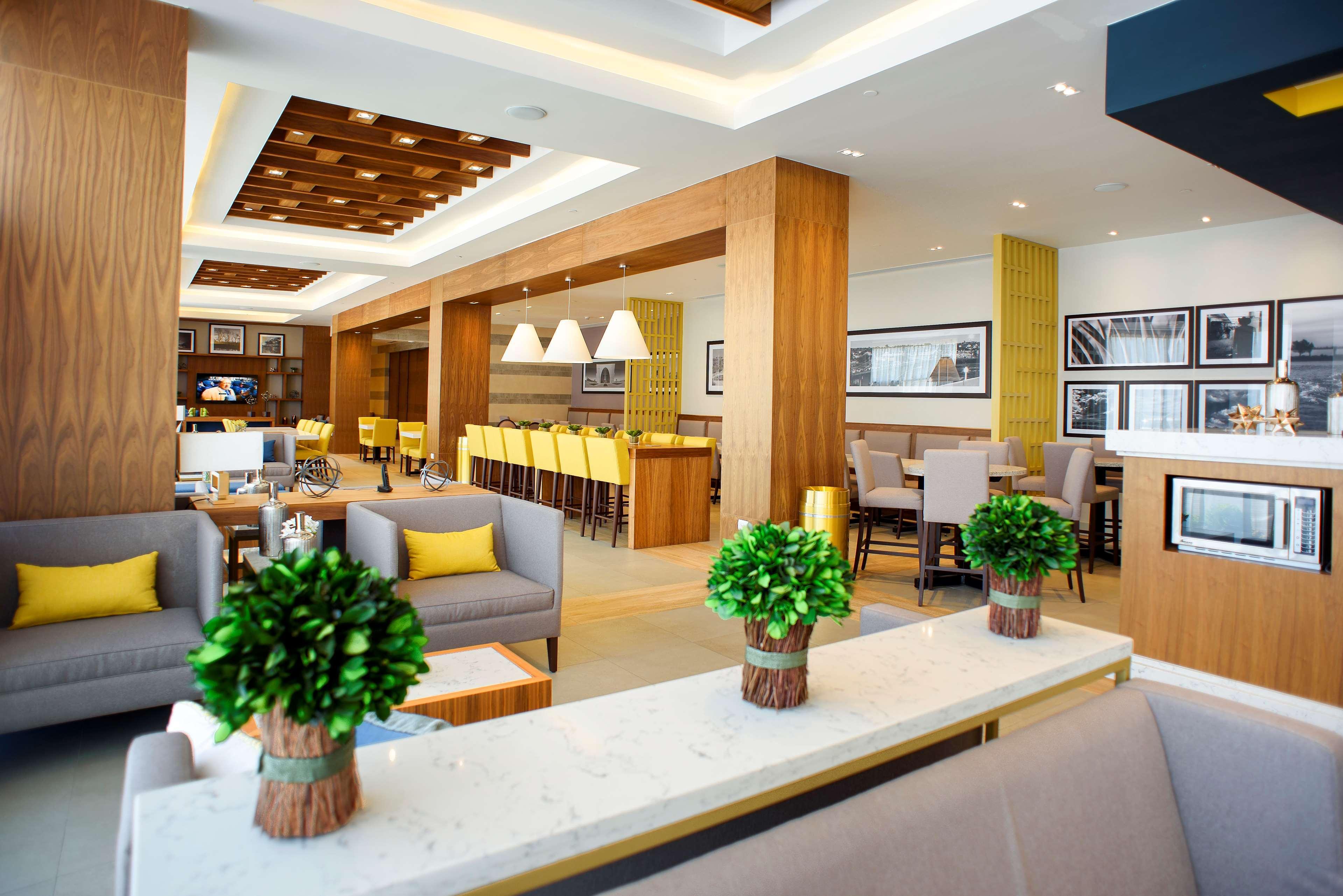 Hampton Inn Piedras Negras Eksteriør bilde